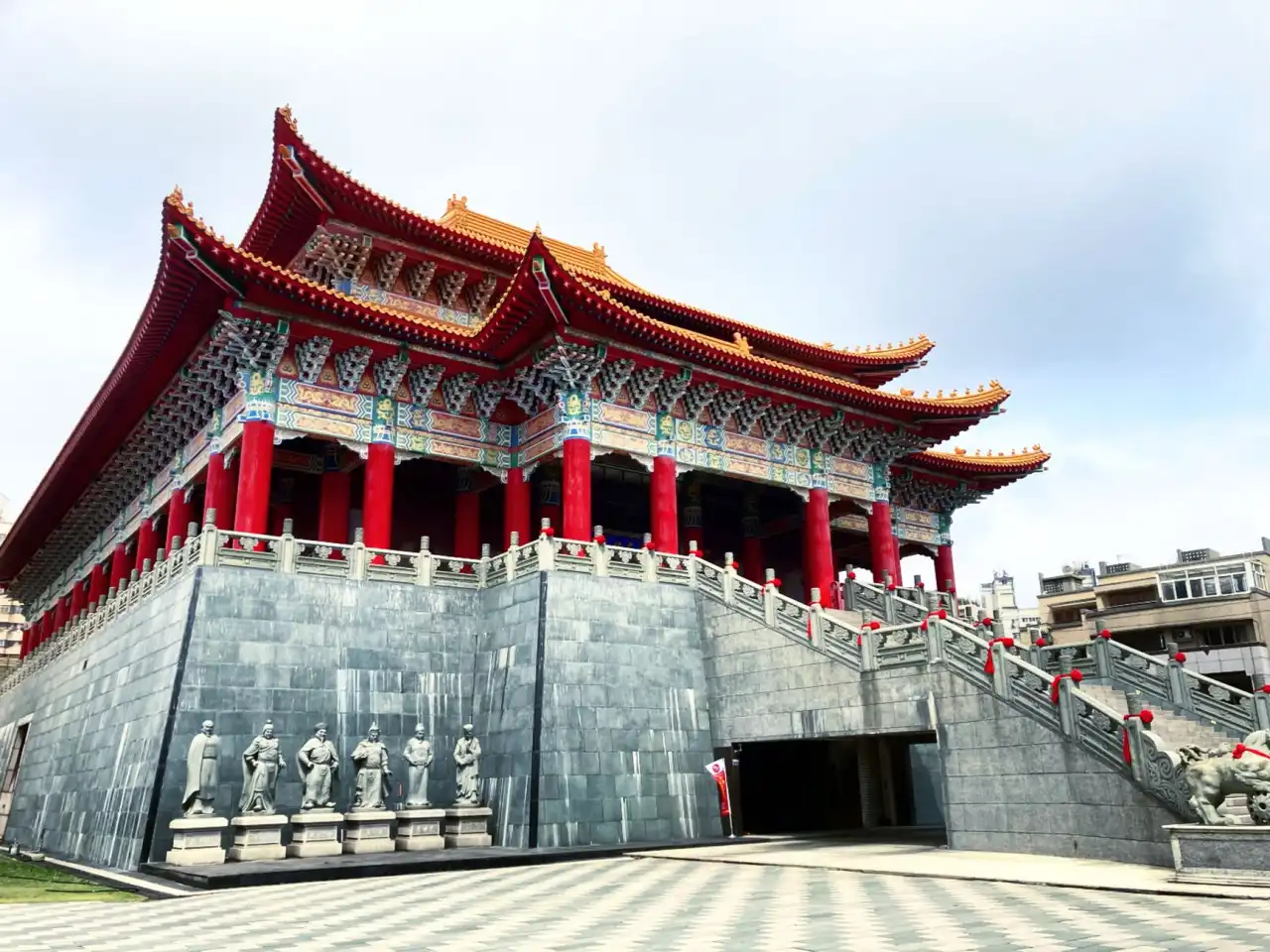 2025年窗帘布艺行业环保新规对零售市场的影响分析